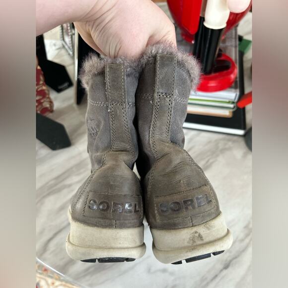 Sorel Joan Explorer Grey/Taupe Lace Up Fur Lined Boot - Picture 6 of 12